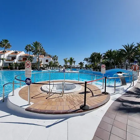 Apartment Beachfront No 3 With Fantastic Sea-view, Heated Pool, Close To The Sea *