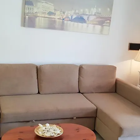 公寓 Beachfront No 3 With Fantastic Sea-view, Heated Pool, Close To The Sea