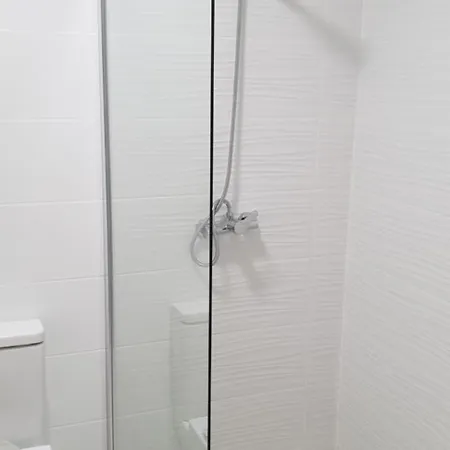 Beachfront No 3 With Fantastic Sea-view, Heated Pool, Close To The Sea 美洲海滩