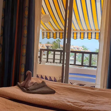 公寓 Beachfront No 3 With Fantastic Sea-view, Heated Pool, Close To The Sea *