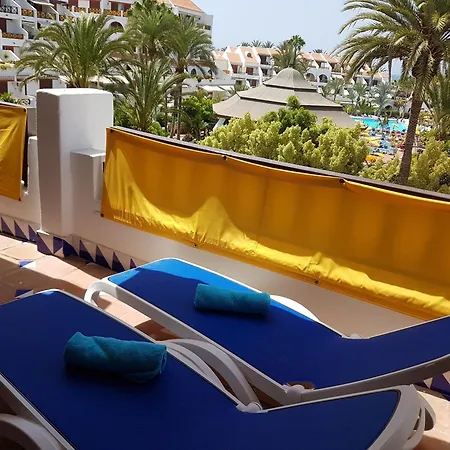 Beachfront No 3 With Fantastic Sea-view, Heated Pool, Close To The Sea 公寓 美洲海滩